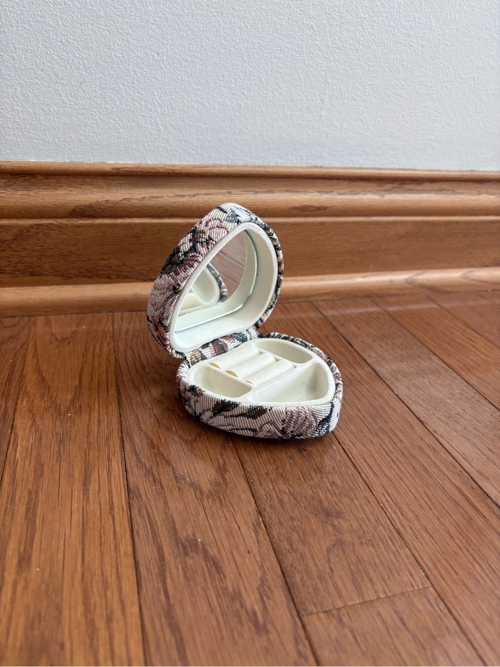 Vintage 1990's Floral Tapestry Heart Shaped Mini Jewelry Box